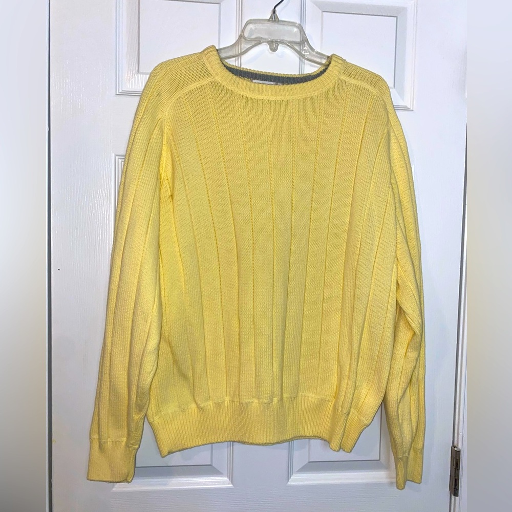 Geoffrey Beene butter yellow sweater. Size XL